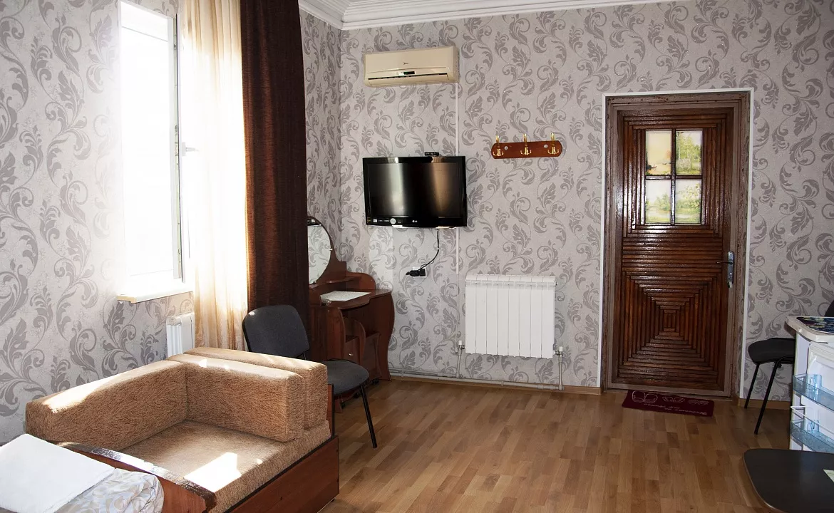 Семейный 2-х комнатный. Гостевой дом Светлана. Сочи