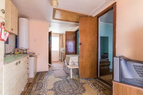 Двухкомнатный номер стандарт с кухней. Гостевой дом «Высотной 13». Голубицкая Двухкомнатный номер стандарт с кухней. Гостевой дом «Высотной 13». Голубицкая