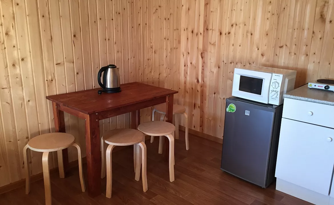 Четырехместный номер с видом во двор.. Гостевой дом Морской бриз - Кучугуры. Кучугуры Четырехместный номер с видом во двор.. Гостевой дом Морской бриз - Кучугуры. Кучугуры