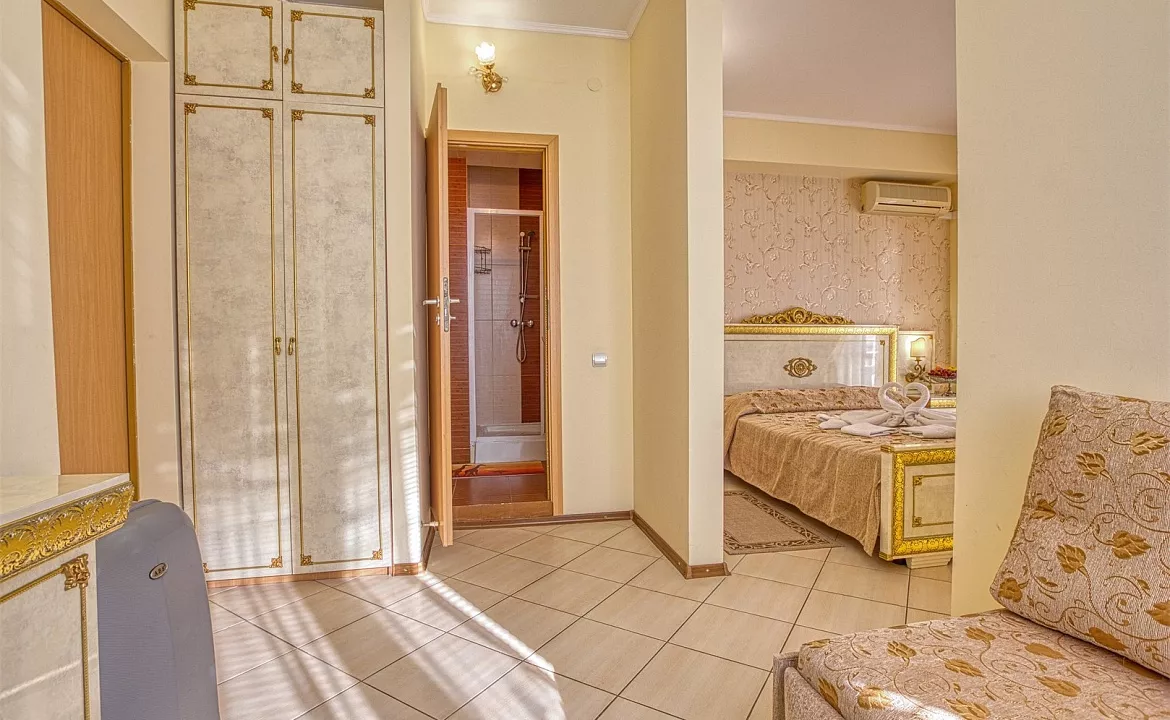 Полулюкс (вид на море). Отель «Интер». Утёс