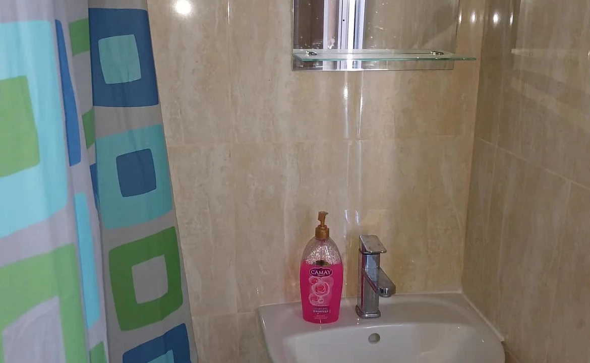 3х местный Люкс, от 1 до 4 гостей, двуспальная кровать, вид на море. Гостевой дом "Горная лаванда". Лазаревское