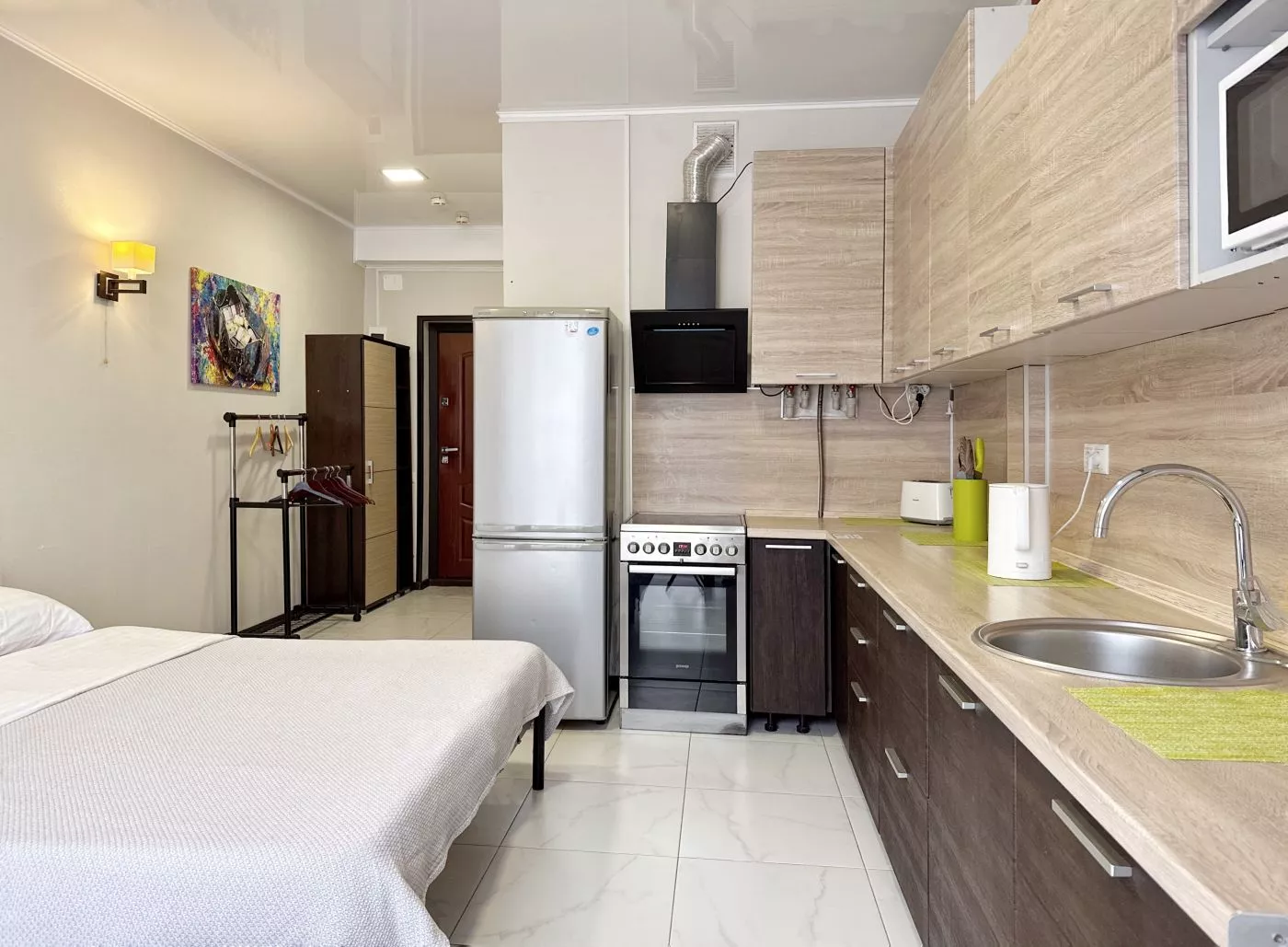 . Квартира в многоквартирном доме Студия около моря - Сочи. Сочи