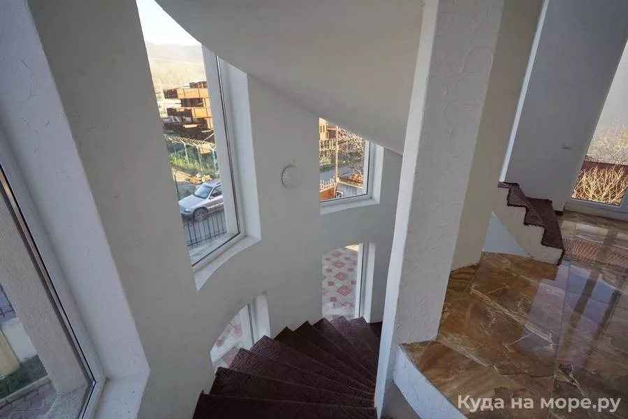 . Гостиница «У Розы». Лазаревское