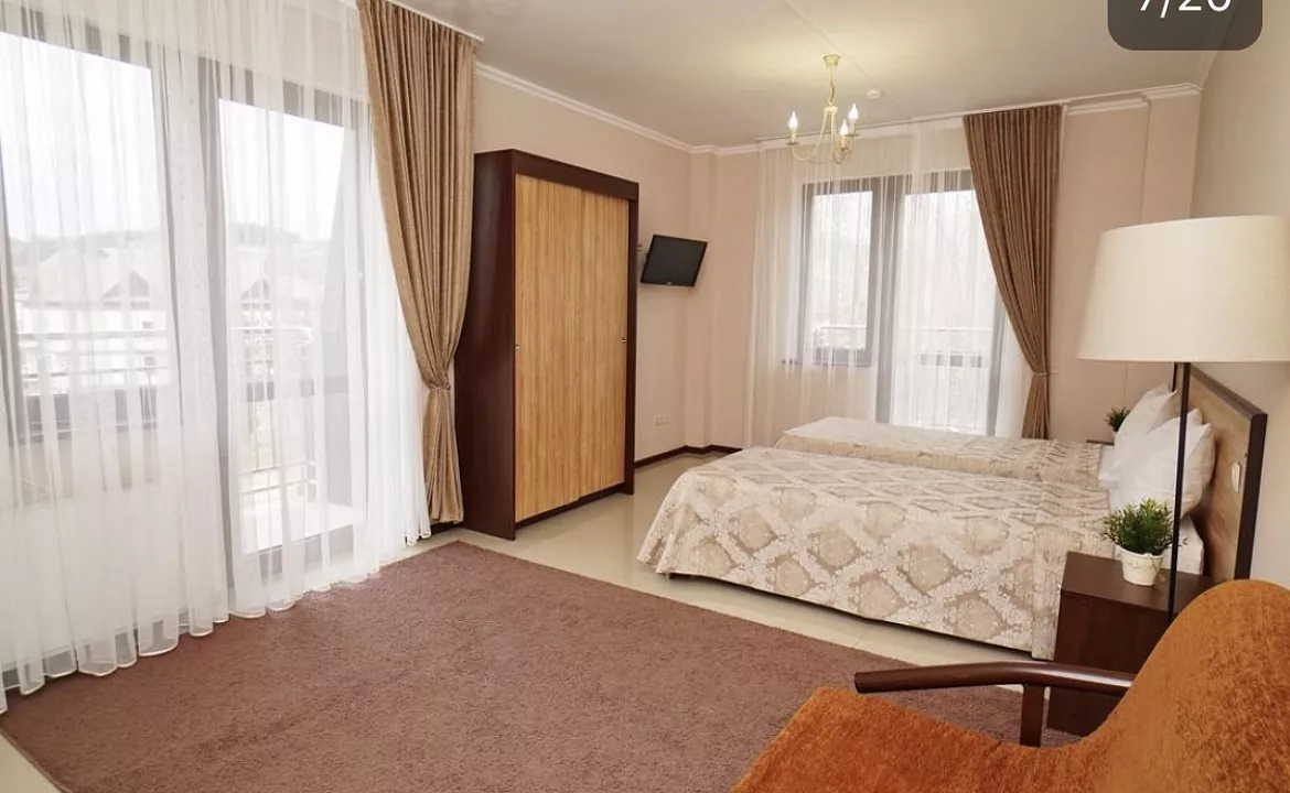 Люкс двухкомнатный. Гостевой дом "Адмирал". Ольгинка