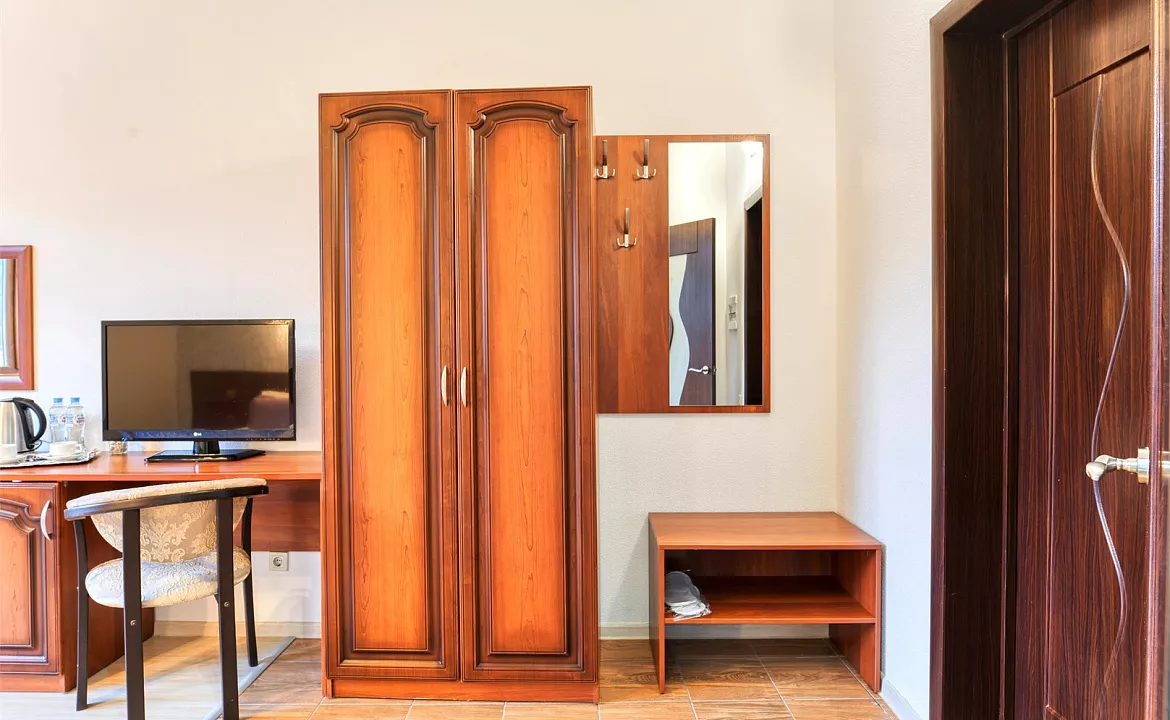 Стандарт с балконом (без вида). Отель Greek House. Красная Поляна