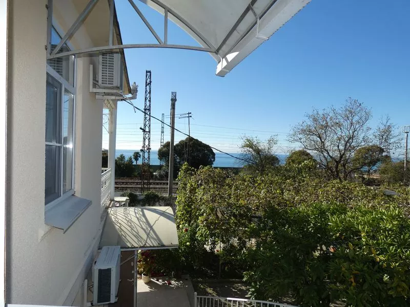 . Частный сектор  Братьев Джинджолия 36 . Новый Афон