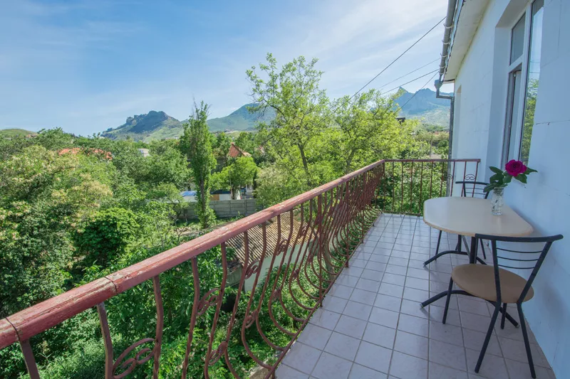 Улучшенный. Гостиница "Караголь". Коктебель