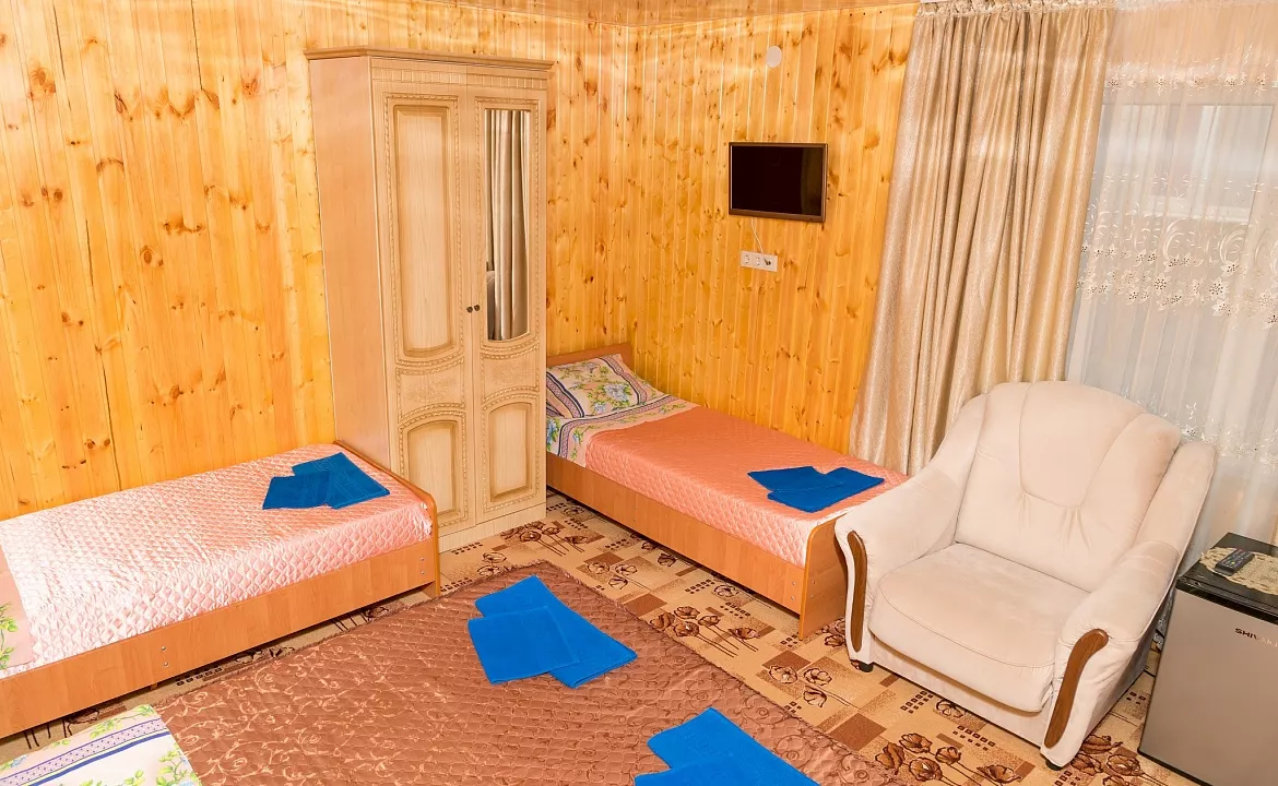 Пятиместный номер класса стандарт со всеми удобствами. Гостевой дом "Ника" - Анапа. Анапа Пятиместный номер класса стандарт со всеми удобствами. Гостевой дом "Ника" - Анапа. Анапа