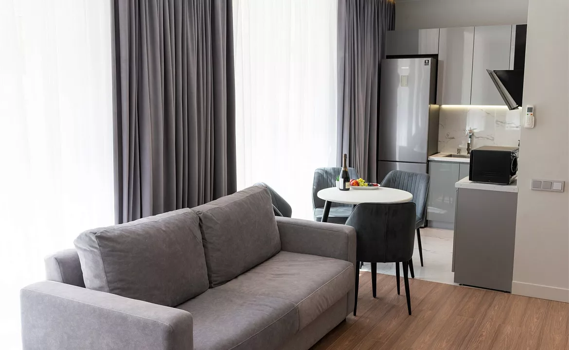 Улучшенная студия делюкс. Гостиница "The White Residence". Сочи