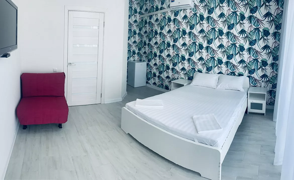 Трёхместный номер . Гостевой дом Valeri. Джубга