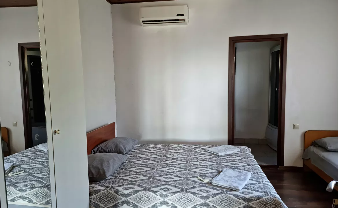 3х местный номер на 1 этаже. Гостевой дом "Цитрус". Цандрипш