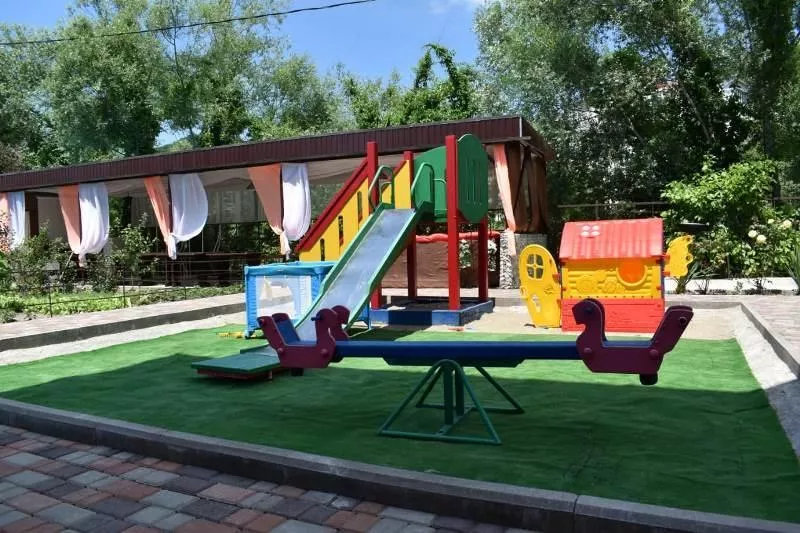 . Гостевой дом "Нур". Ольгинка