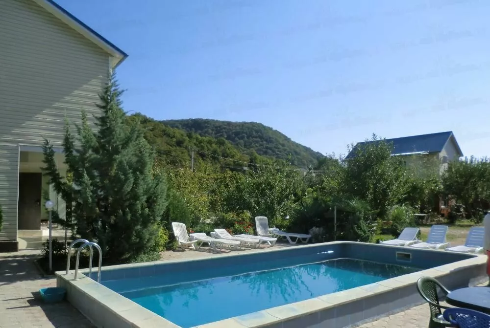 . Гостевой дом "Сибирячка". Ольгинка