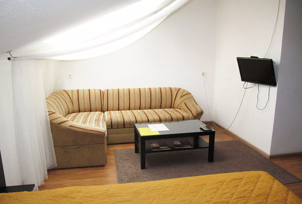 Полулюкс стандарт. СЕТЬ ГОСТИНИЦ "ШОКОЛАД". Новороссийск