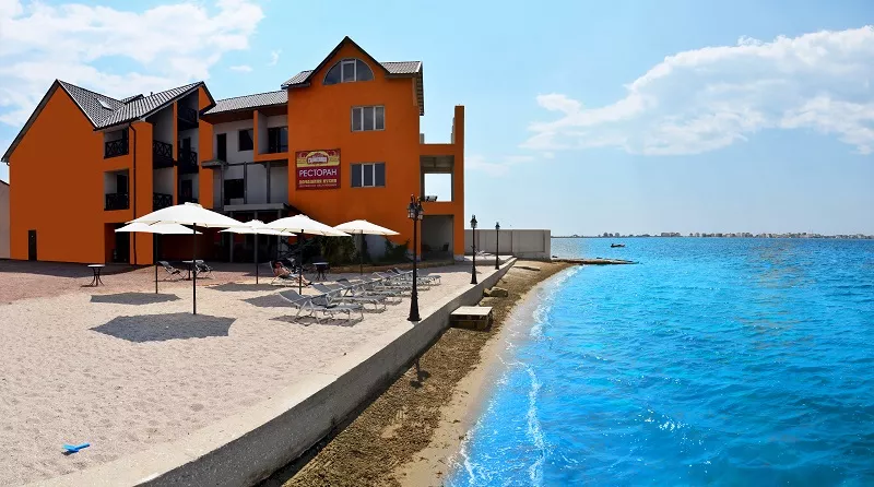 . Отель “Галислава”. Мирный