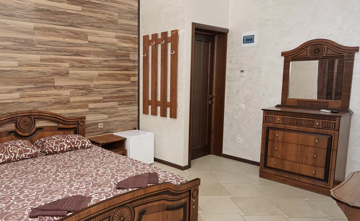 Номер на четверых с балконом . Гостевой дом Эвелина - Лазаревское. Лазаревское