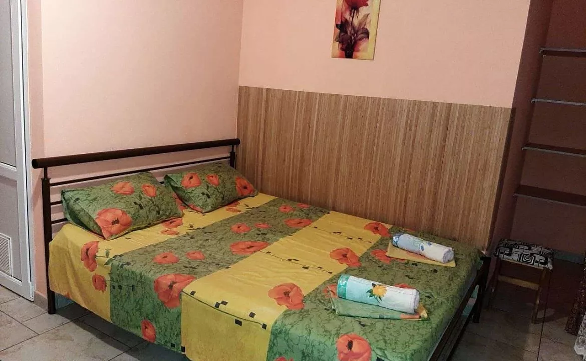 С удобствами на 2, 3, 4 и 5 человек. Гостевой дом ОРИОН. Ольгинка