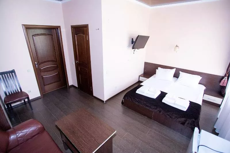 . Гостиница "Мир" - Нижнее Джемете. Нижнее Джемете