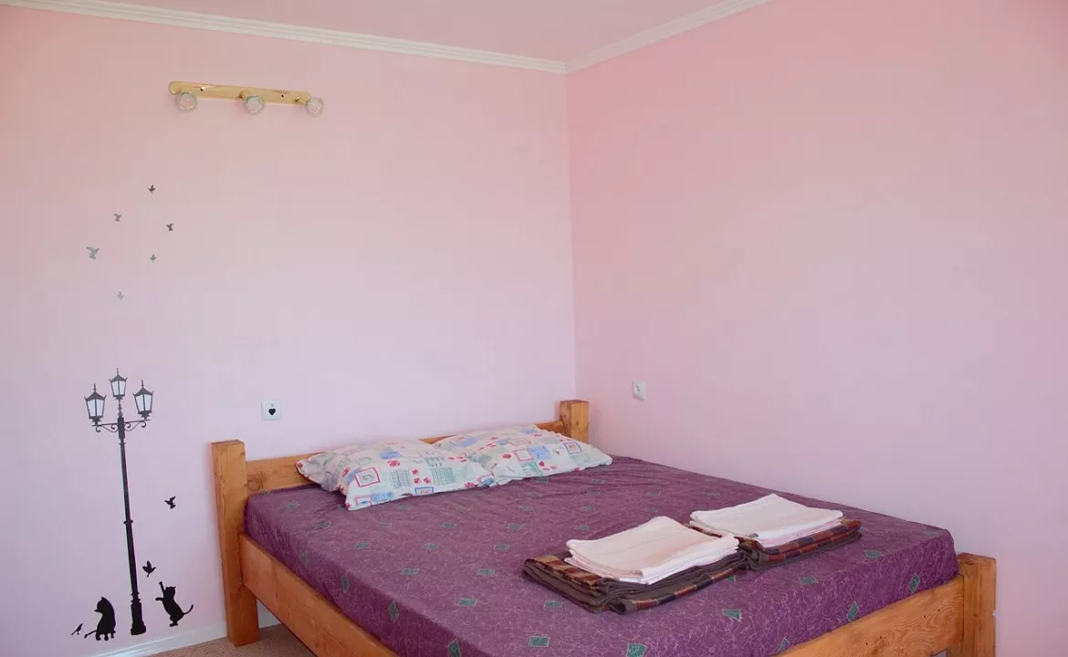 Люкс 2х комнатный 5 местный. Гостевой Дом Melrose. Заозерное