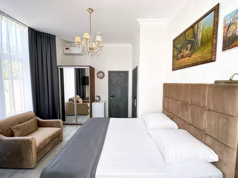 Трехместный номер. Отель Офелия. Адлер