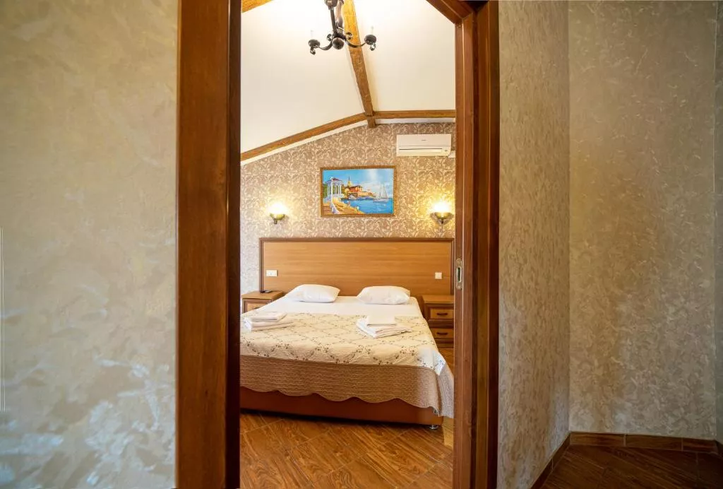 Люкс с 3 спальнями. Отель Атмосфера. Кабардинка Люкс с 3 спальнями. Отель Атмосфера. Кабардинка