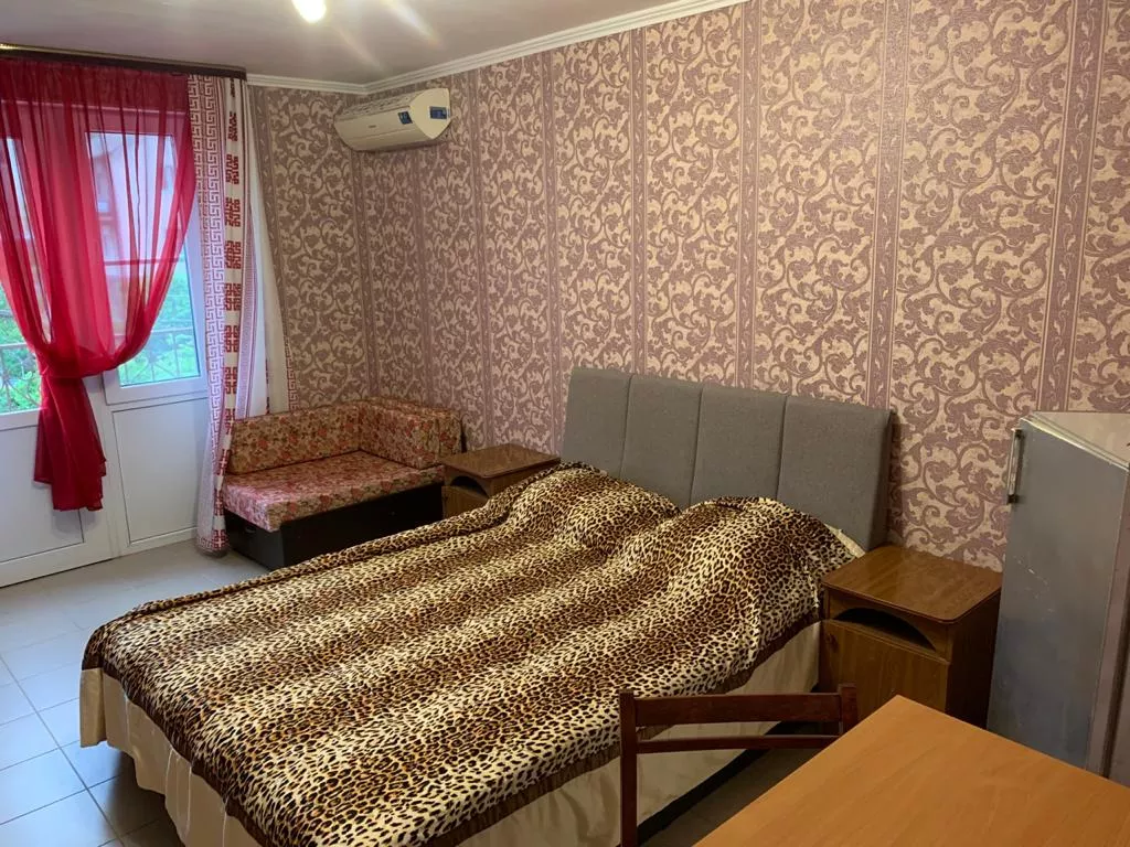 . Гостевой дом Изумрудный дом 6. Лазаревское