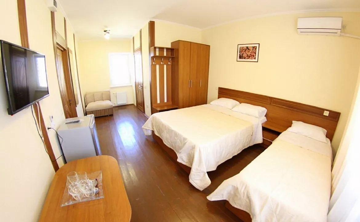 Трехместный стандарт полулюкс. Гостевой дом Sineva Del Sol. Судак