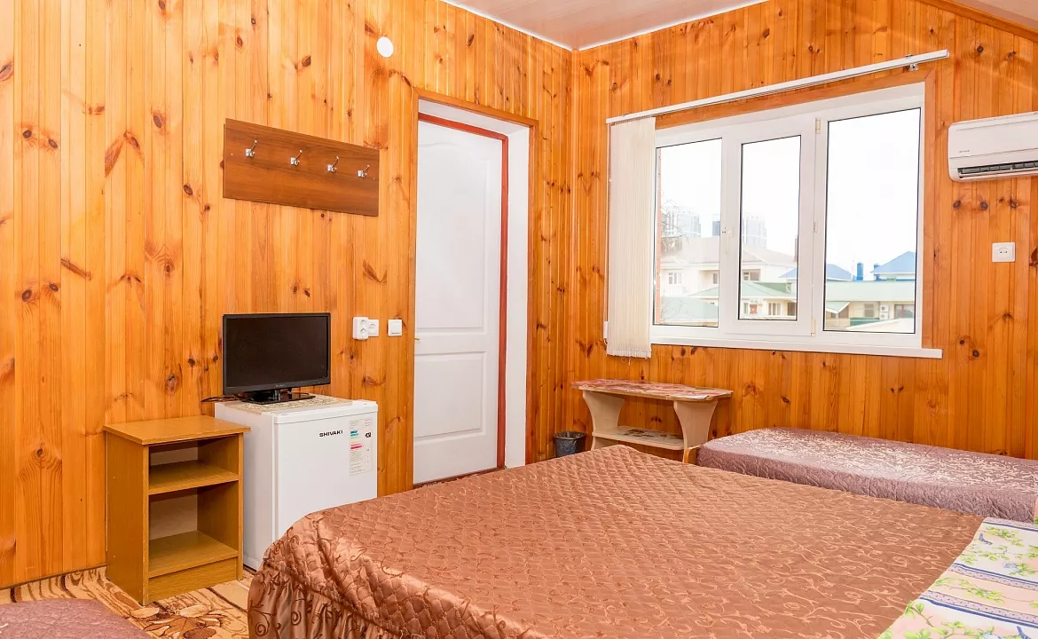 Четырехместный номер эконом класса. Гостевой дом "Ника" - Анапа. Анапа Четырехместный номер эконом класса. Гостевой дом "Ника" - Анапа. Анапа