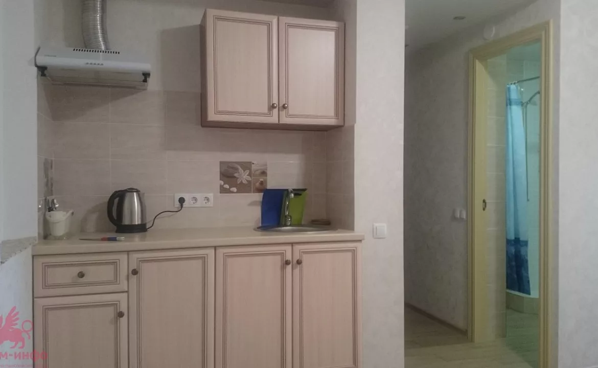 Полулюкс. Гостиница Фиджи. Ялта