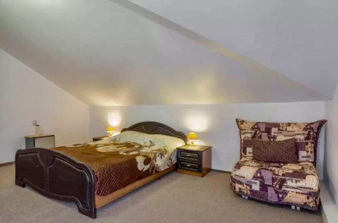 Мансарда 3 этаж. Гостиница "Алекс". Витязево