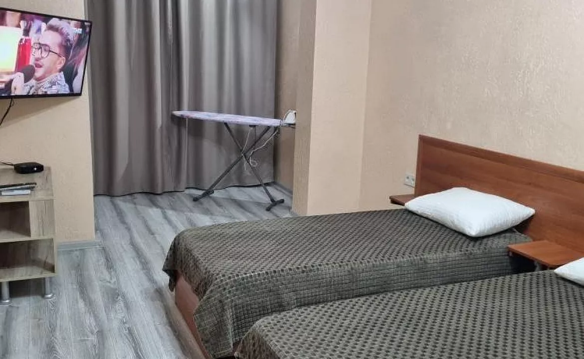 2х комнатная квартира . Квартира в многоквартирном доме Агрба 35 кв 84. Квартиры в Пицунде