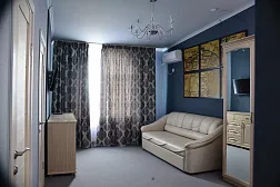 Отель "Grand Astoria"