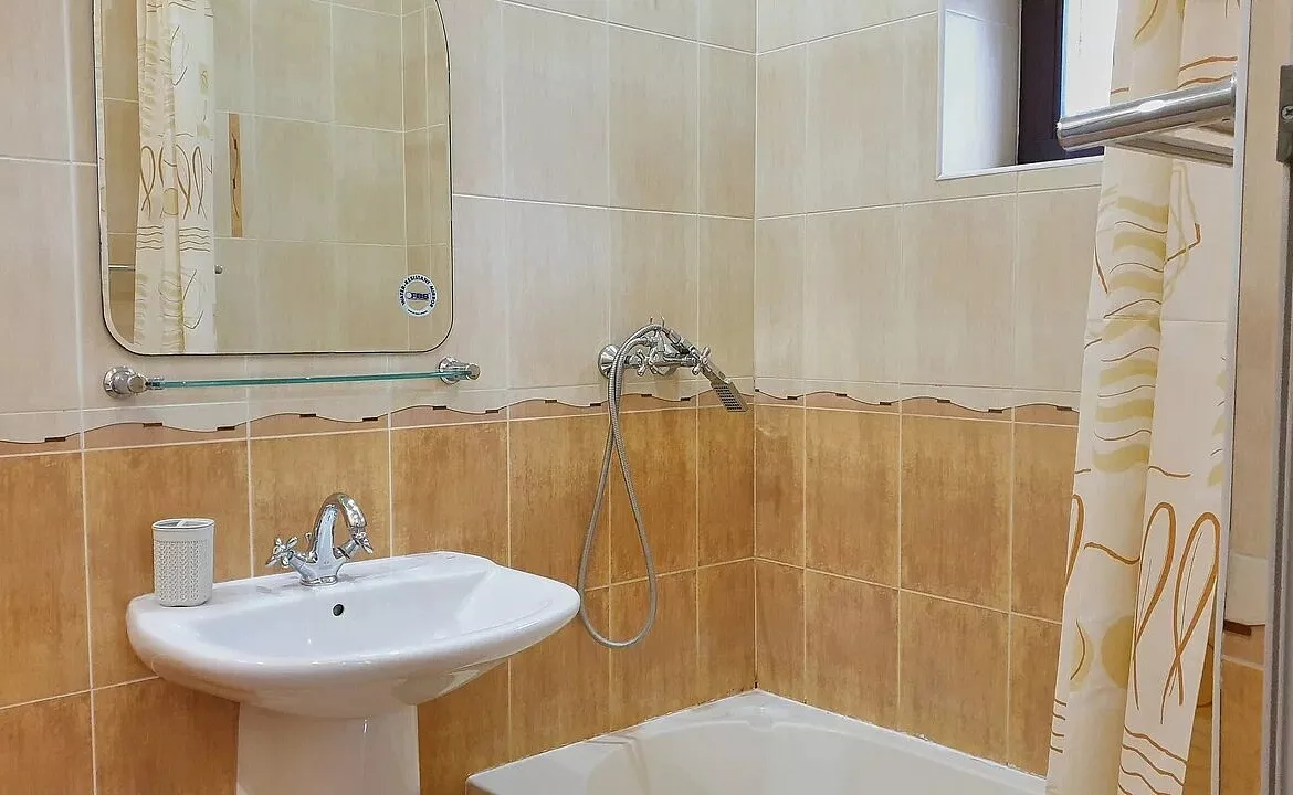 Комфорт №1, №2, №3. Гостевой дом "НАШ ДОМ". Геленджик