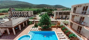 Отель "Платан"