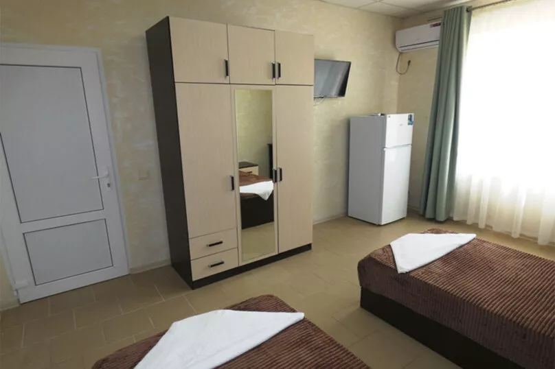 Семейный. Гостевой дом Горизонт. Голубицкая