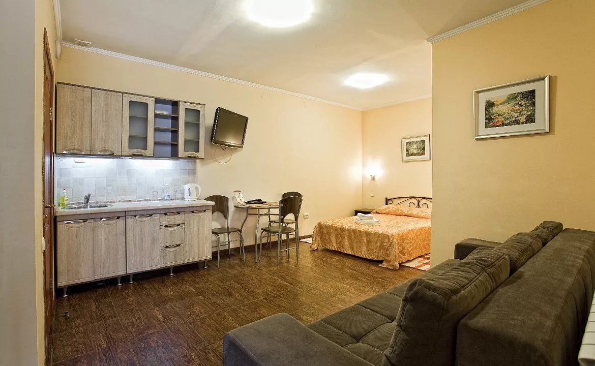 Стандарт улучшенный. Отель Анна. Ялта