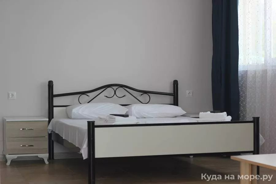 . Отель Феникс. Цандрипш