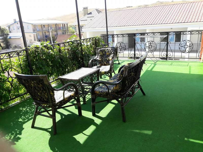 Двухкомнатные апартаменты с кухней. Гостевой дом " Китей ". Керчь