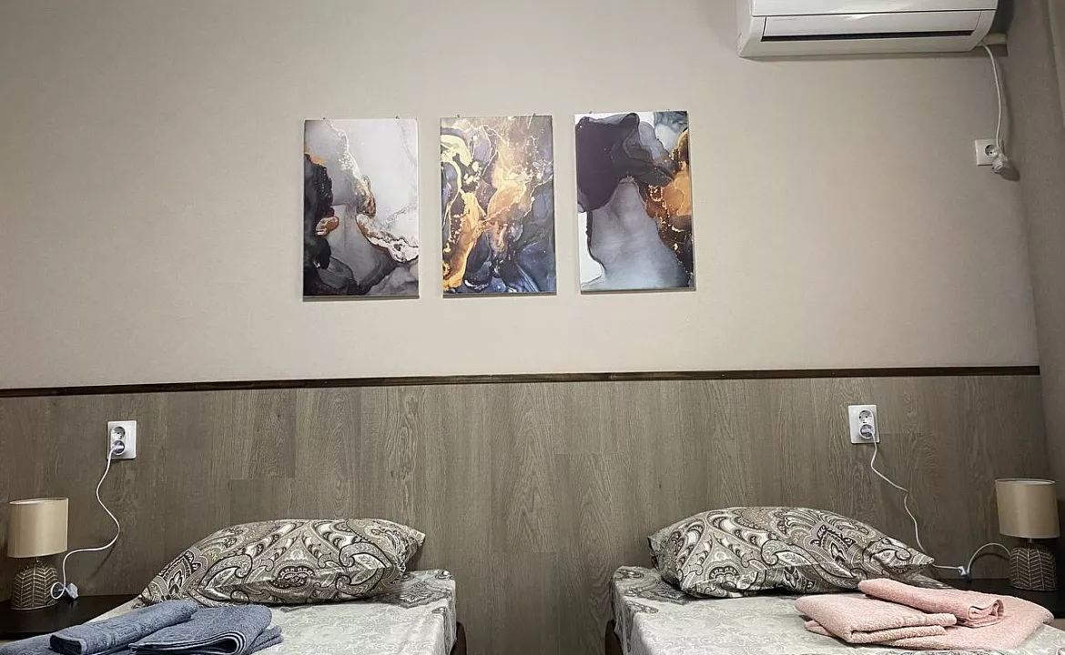 Двухместный первый этаж. Гостевой дом "Инжир". Новомихайловский Двухместный первый этаж. Гостевой дом "Инжир". Новомихайловский