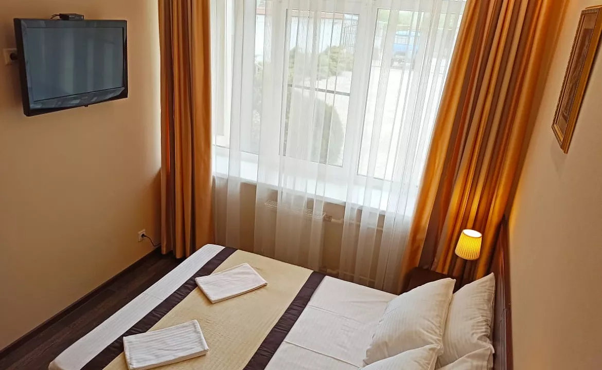 Апартаменты 2х-комнатные . Апарт-отель "Афалина"     . Ольгинка