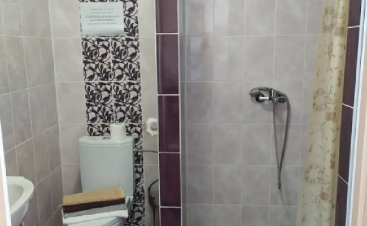 Двухкомнатный номер 4х-6ти местные. Гостевой дом Гостевой дом «Алмарис». Керчь