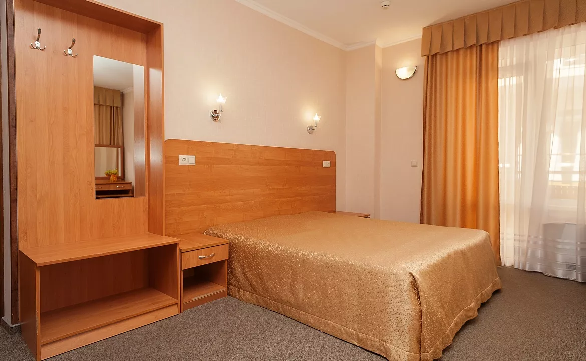 Полулюкс. Гостевой дом Дом у Моря ЛАКИ. Геленджик Полулюкс. Гостевой дом Дом у Моря ЛАКИ. Геленджик