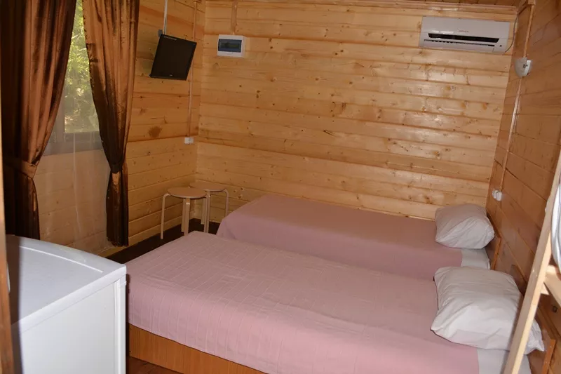 Бунгало 1-комнатный. База отдыха Можжевеловый Рай. Малый Утриш