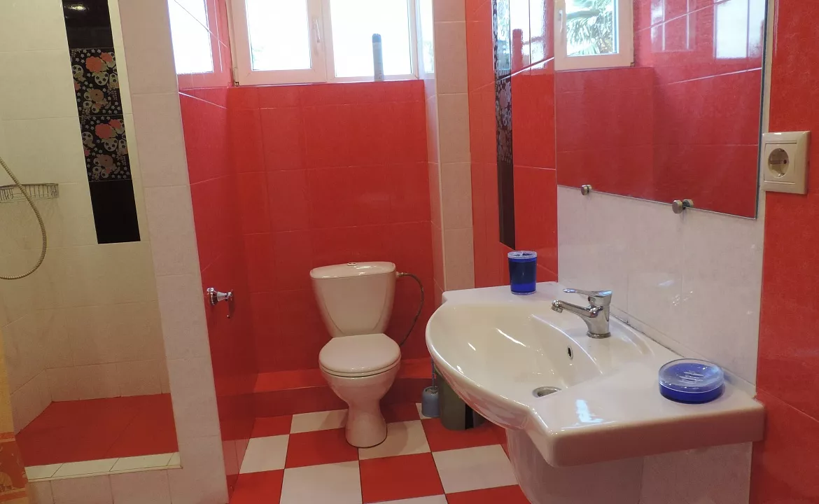 Семейный двухкомнатный . Гостевой дом Гринго. Адлер