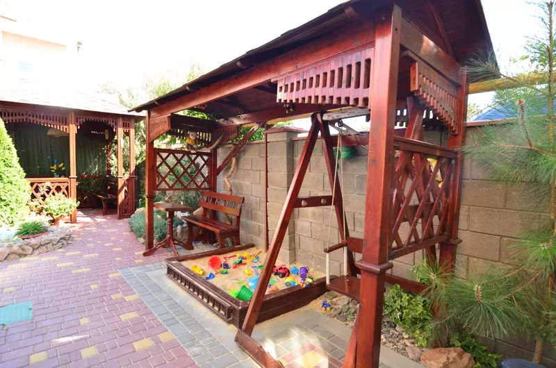 . Коттедж «Золотой Лев». Чайка