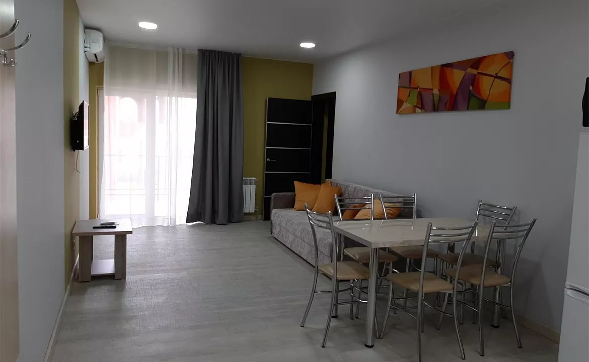 Двухкомнатные Апартаменты (большая семья). АПАРТ-ОТЕЛЬ «ЛЕРО». Керчь