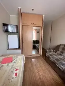 Трёхместный стандарт . Гостевой дом Фортуна. Анапа