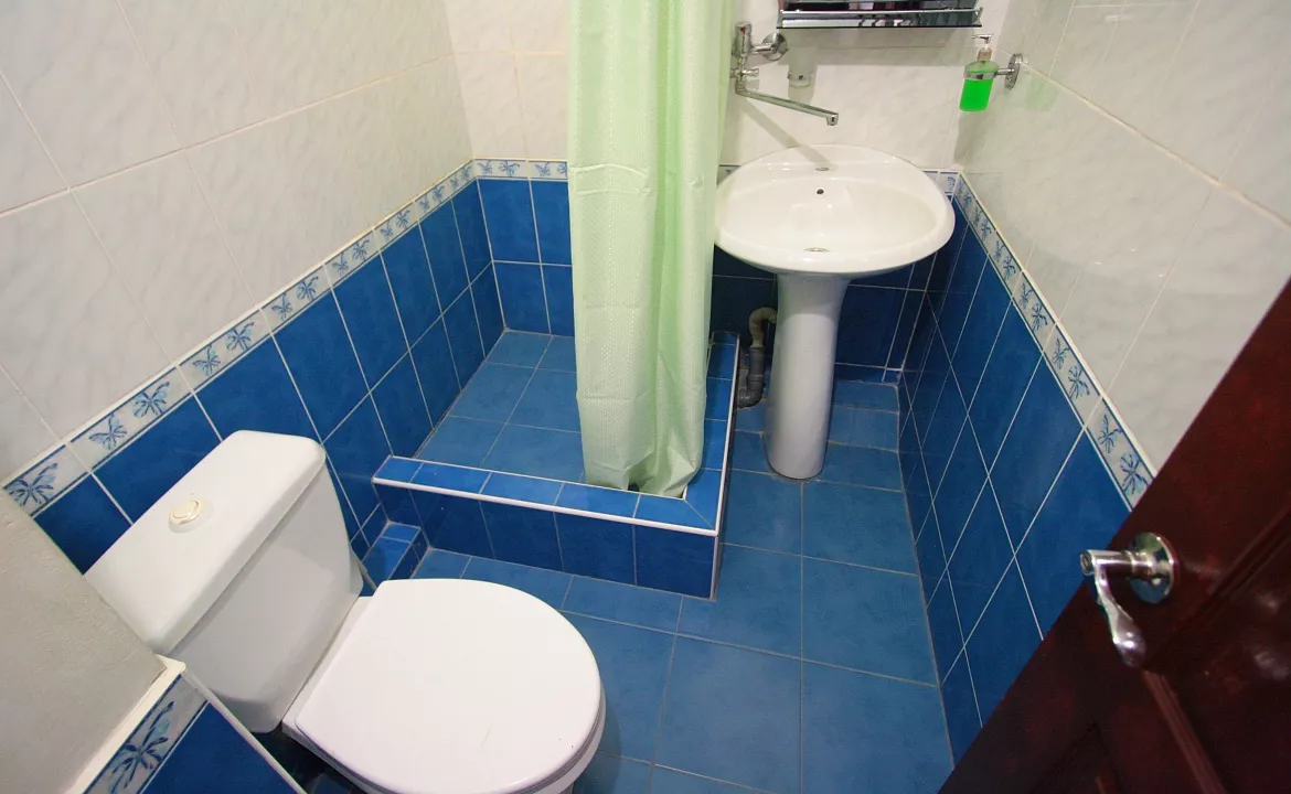 Люкс однокомнатный 2-х местный с балконом. Гостевой дом «ZIRIDIS». Витязево