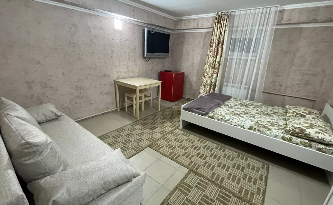 6-8 местный номер . Гостевой дом "Мара" - Якорная Щель. Якорная Щель 6-8 местный номер . Гостевой дом "Мара" - Якорная Щель. Якорная Щель