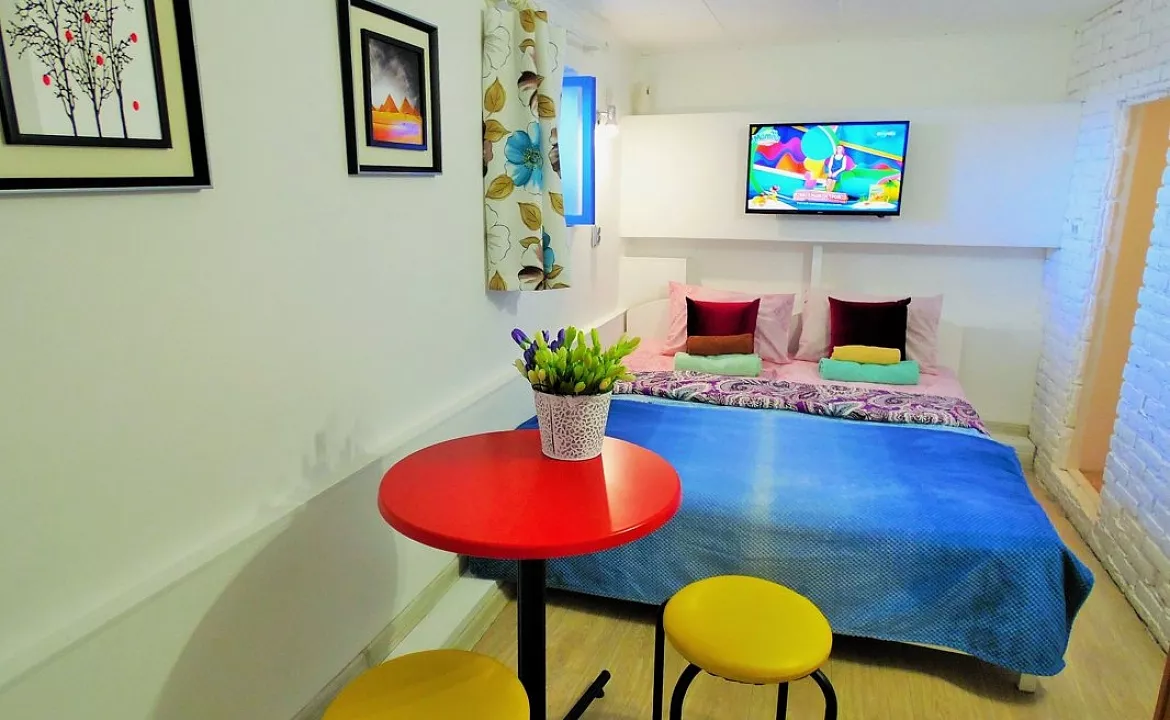 Апартаменты с выходом в сад. Частный гостевой дом Дворик у причала. Ялта